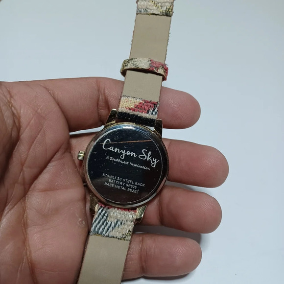 CANYON SKY Watch Southwest Inspiration Tribal Fabric Band Gold Tone MOP Dial - Picture 7 of 9